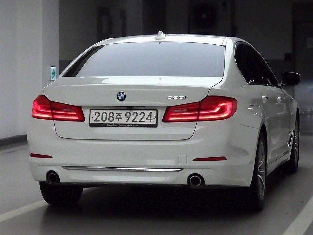 BMW 5 Series - Vista 3