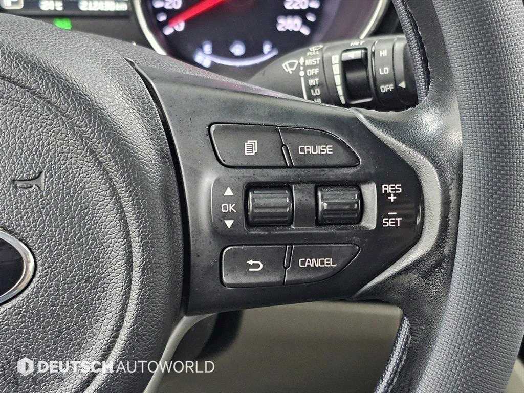 KIA Carnival 2016 Gris - Importación desde Corea - HF Imports Iquique - Foto 18