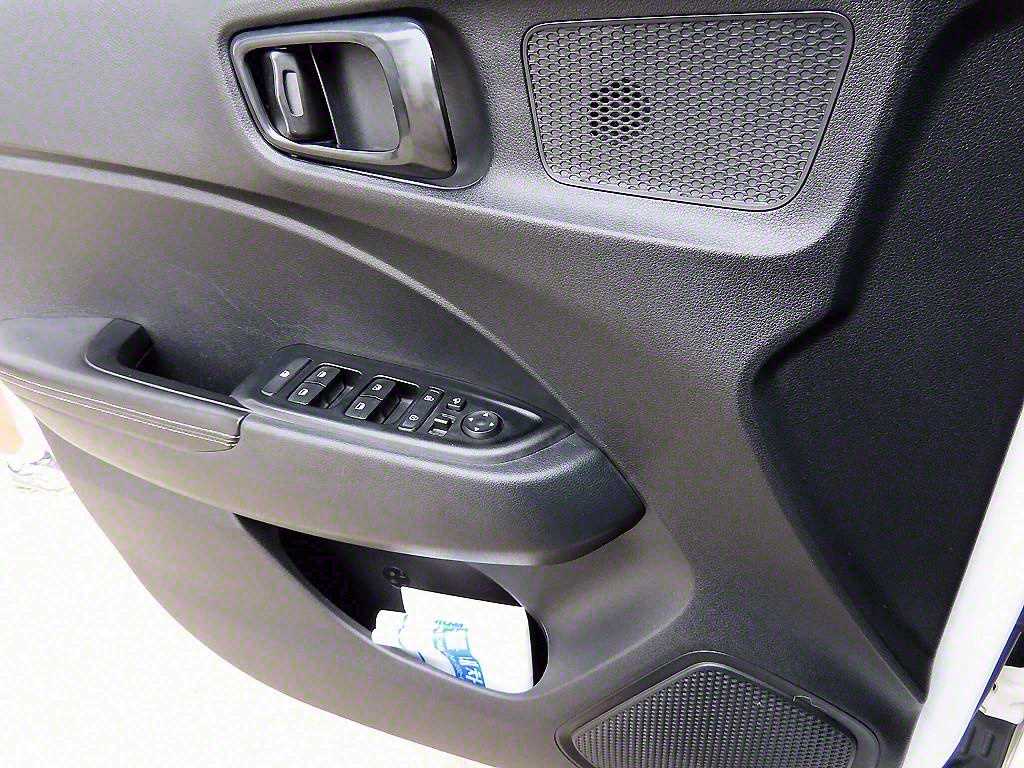 HYUNDAI Venue - Vista 11