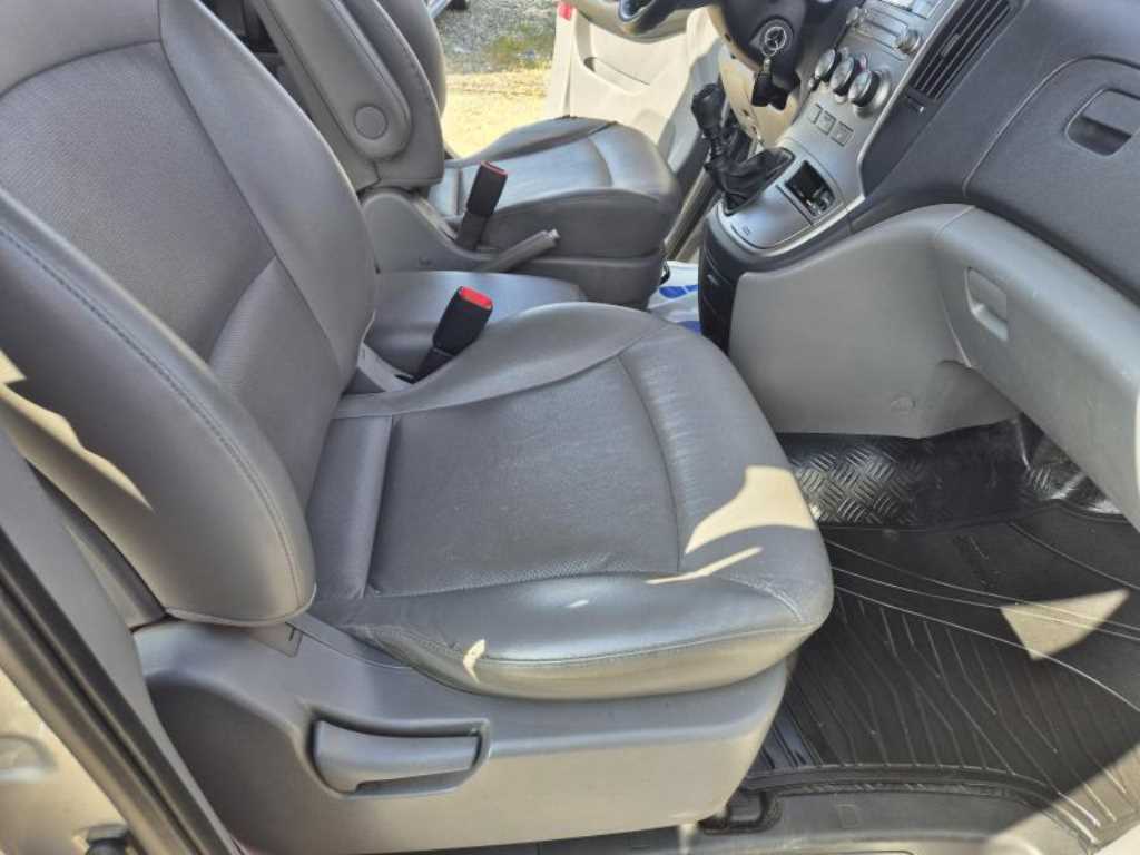 HYUNDAI Starex 2015 - Importación desde Corea - HF Imports Iquique - Foto 18