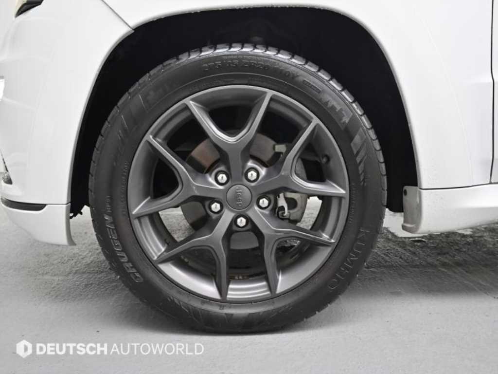 Jeep Cherokee - Vista 5