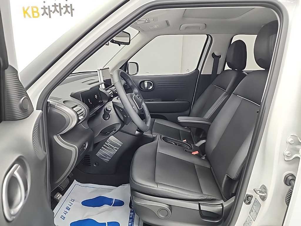 HYUNDAI Casper - Vista 11