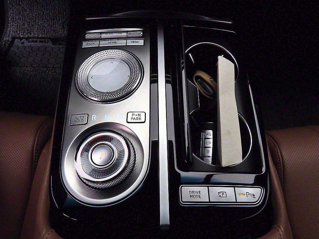 Genesis G80 - Vista 10