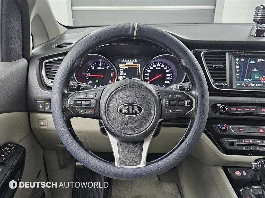 KIA Carnival 2016 Gris - Importación desde Corea - HF Imports Iquique - Foto 13