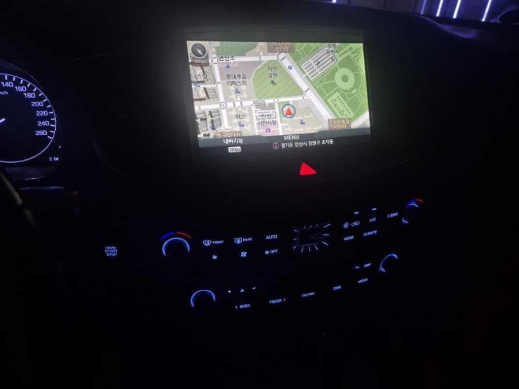 HYUNDAI Equus - Vista 4