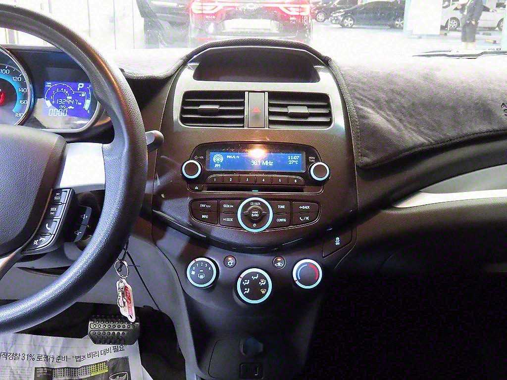 Chevrolet Spark - Vista 11
