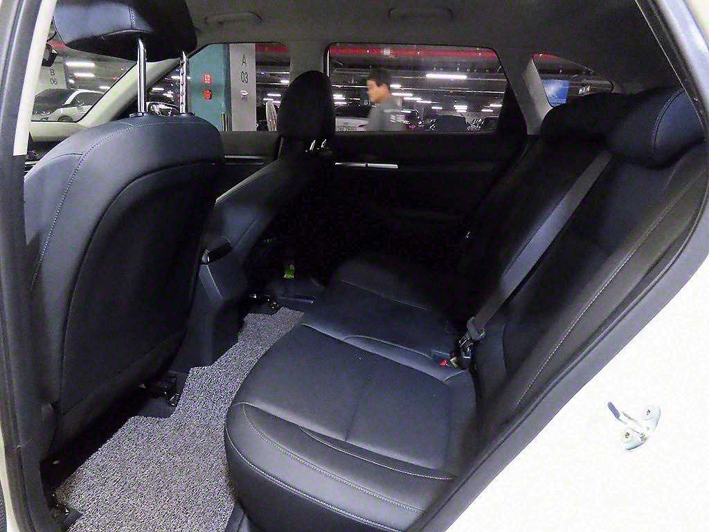 KIA Seltos - Vista 7