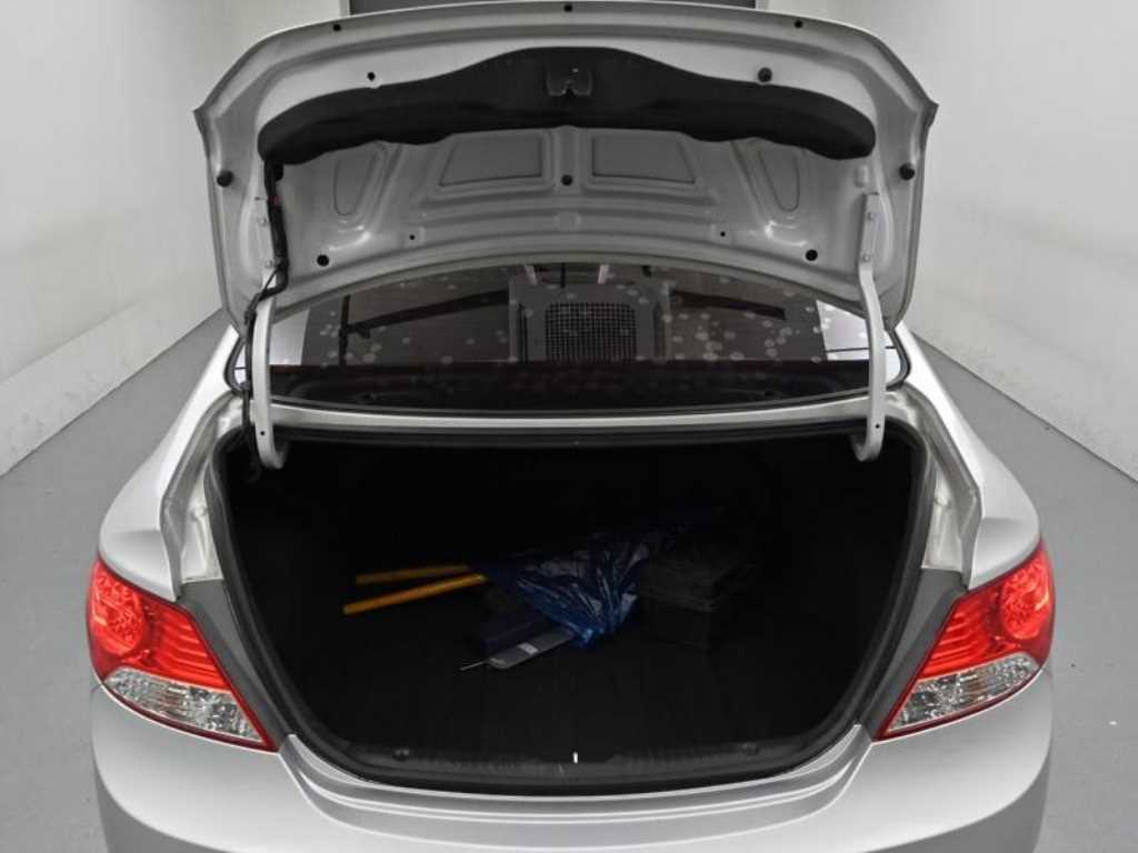 HYUNDAI Accent 2012 - Importación desde Corea - HF Imports Iquique - Foto 20