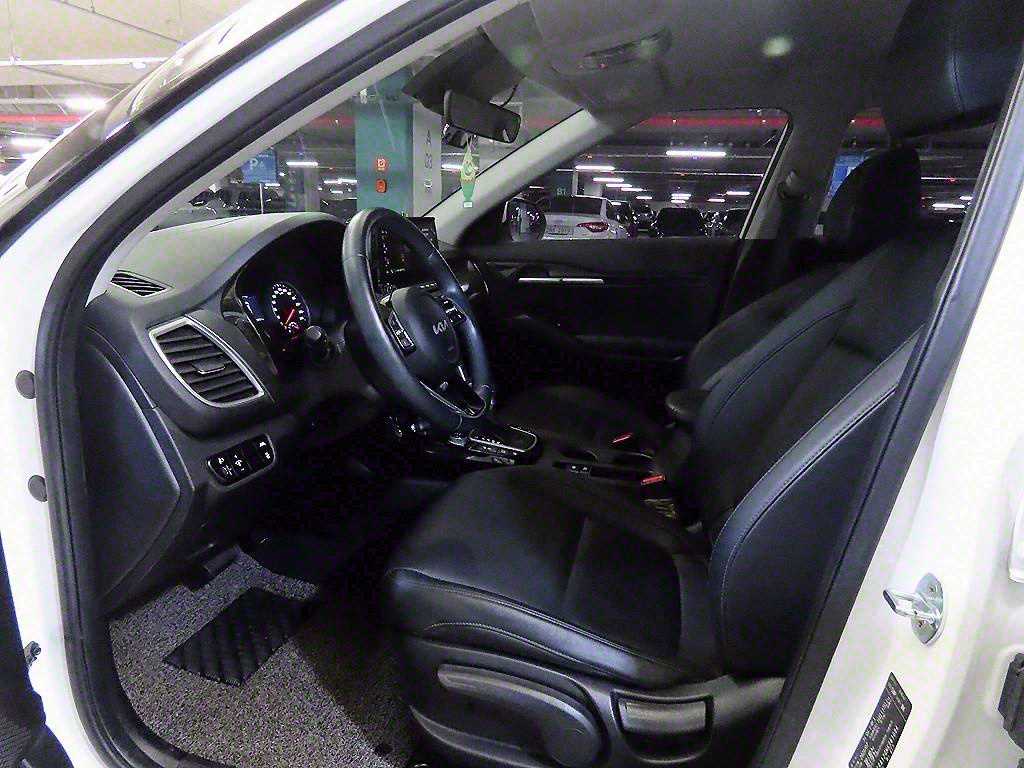 KIA Seltos - Vista 6