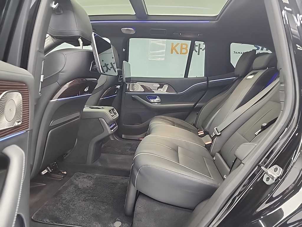 Mercedes Benz GLS Class - Vista 12