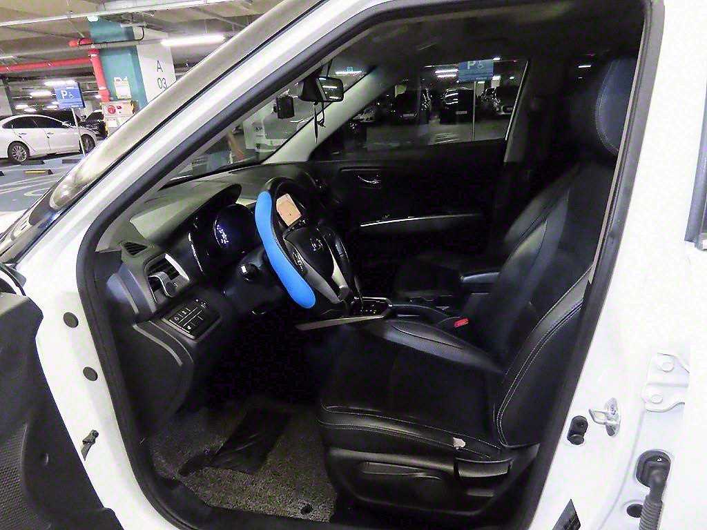 Ssangyong Tivoli - Vista 6