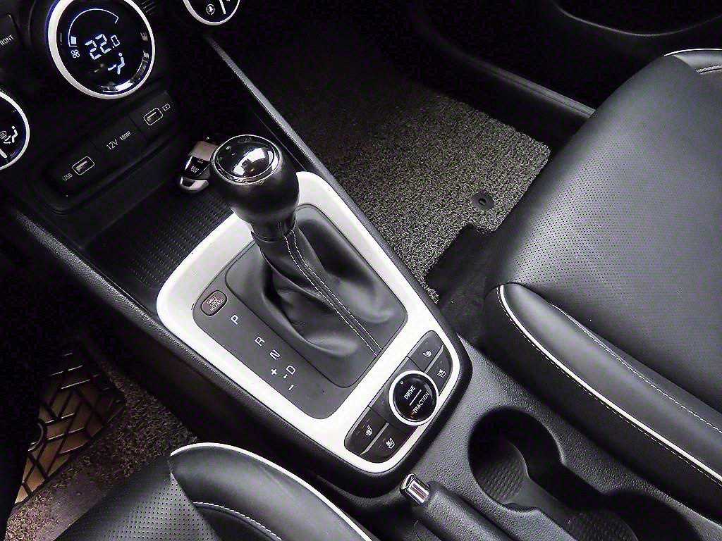 HYUNDAI Venue - Vista 10