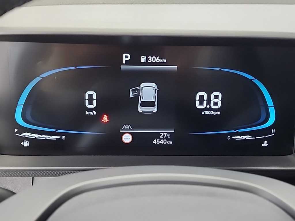 HYUNDAI Casper - Vista 6