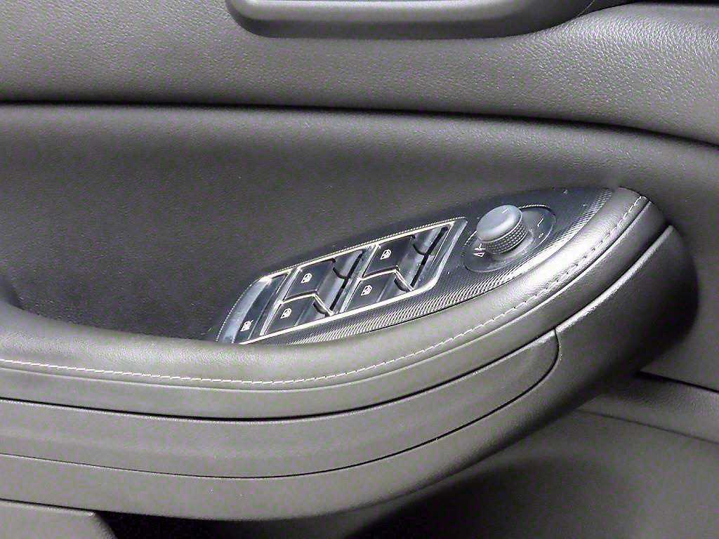 Chevrolet Malibu - Vista 11