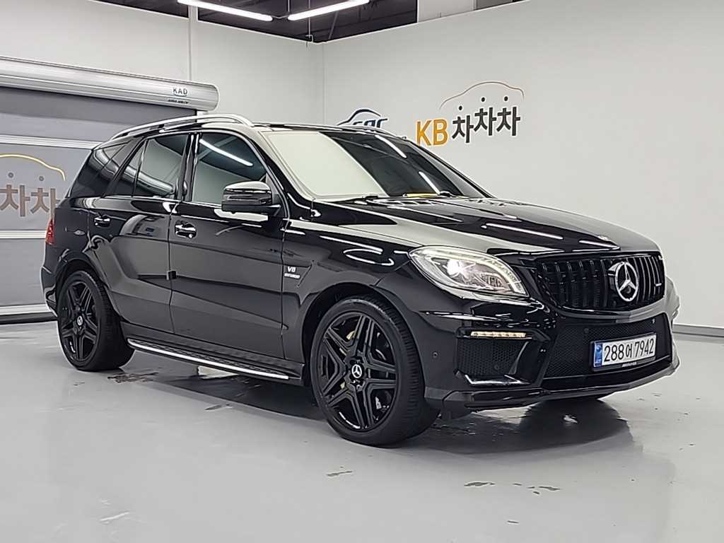 Mercedes Benz M Class - Vista 4