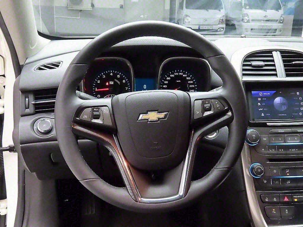 Chevrolet Malibu - Vista 7