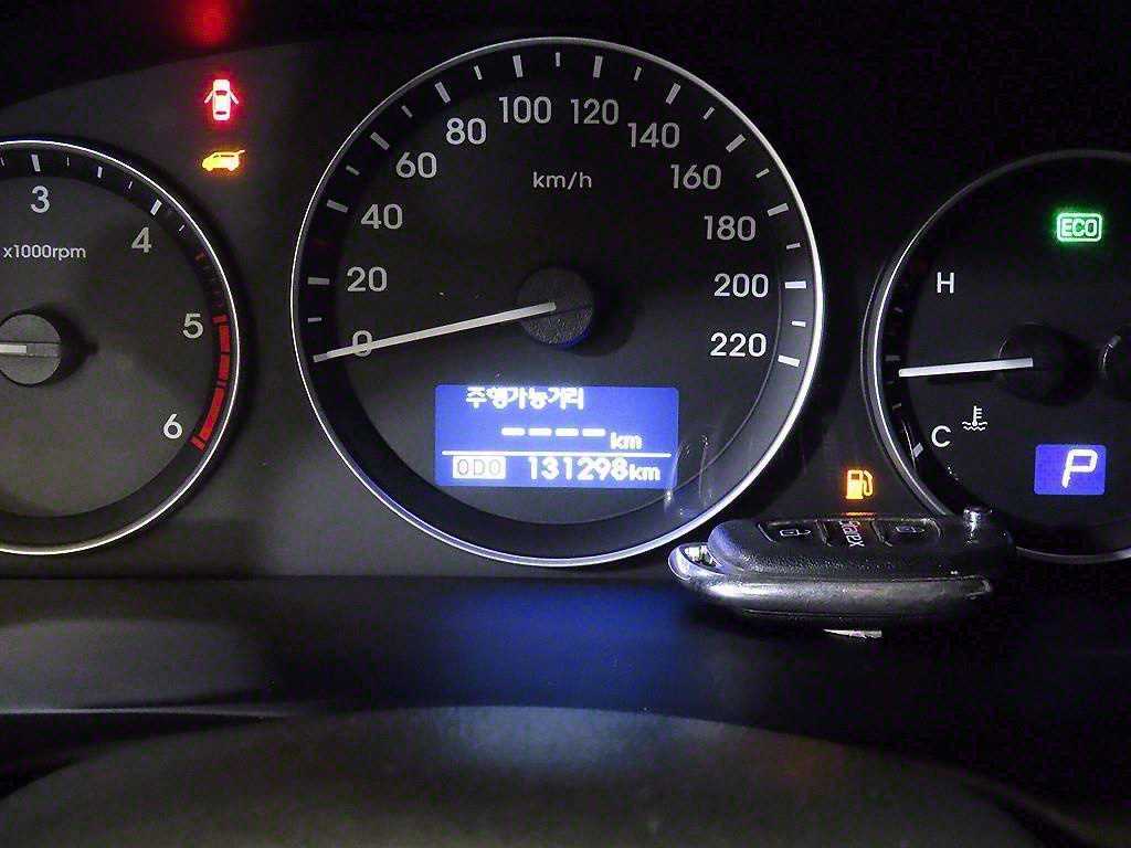 HYUNDAI Starex - Vista 9