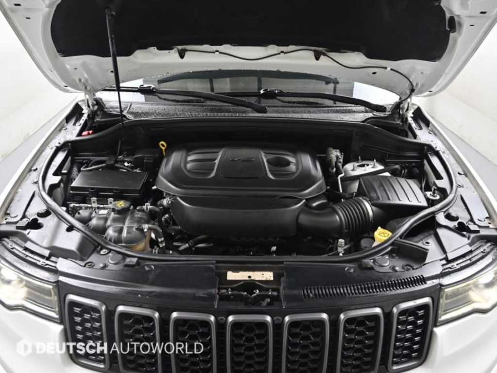 Jeep Cherokee - Vista 6