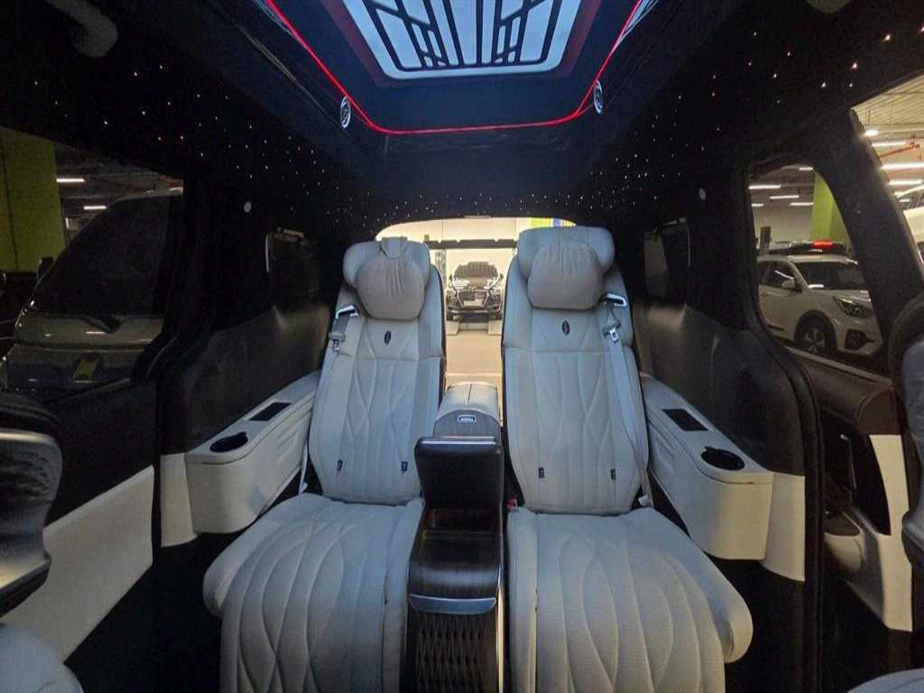 KIA Carnival - Vista 10