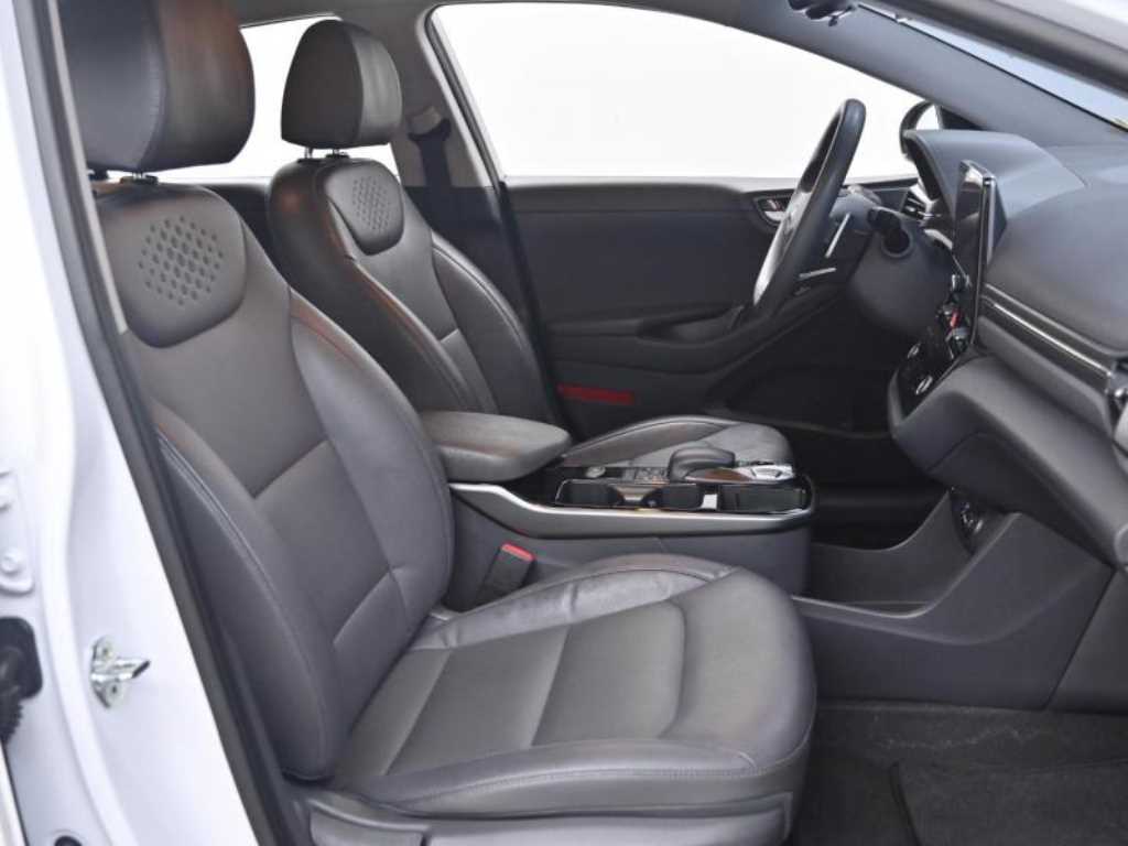 HYUNDAI Ioniq - Vista 10