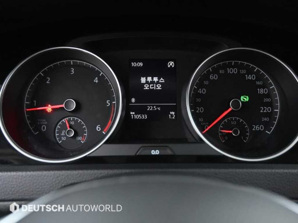 Volkswagen Golf - Vista 8