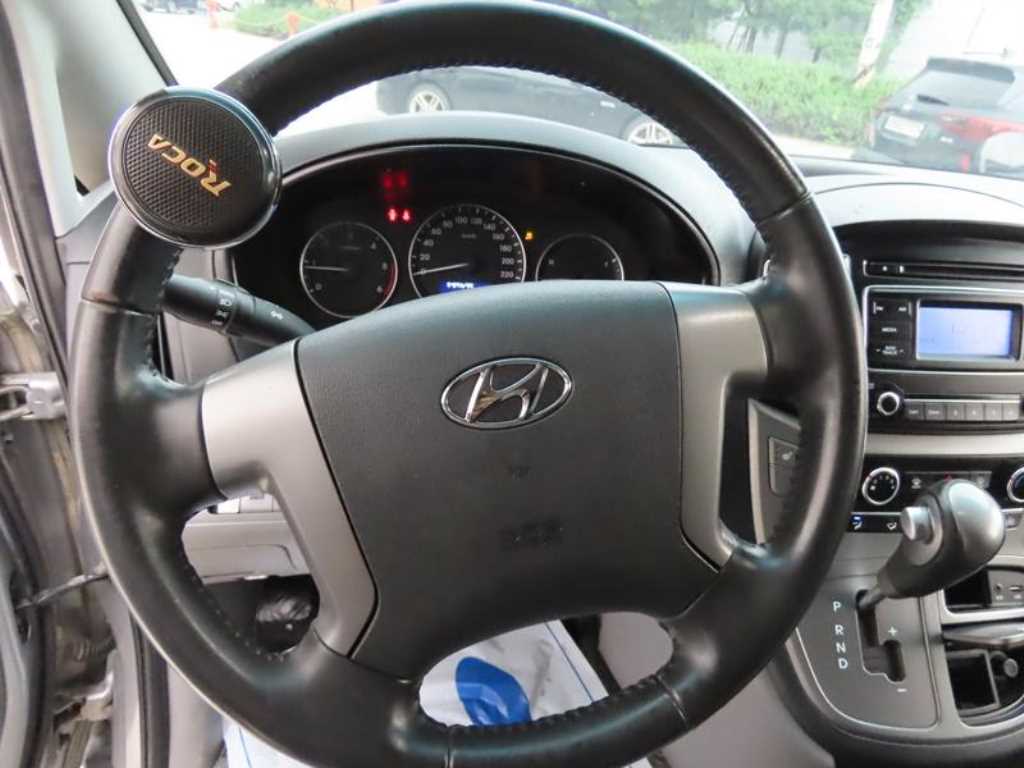 HYUNDAI Starex 2019 Plateado - Importación desde Corea - HF Imports Iquique - Foto 15