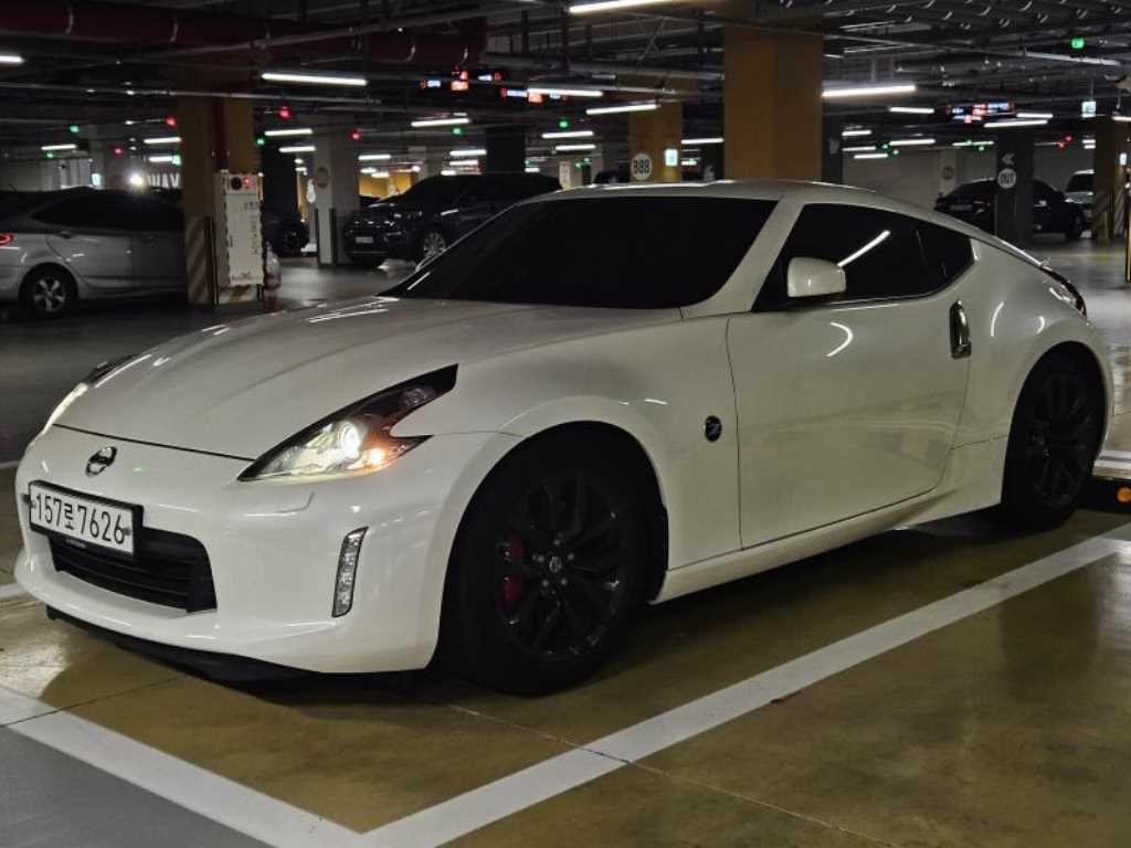 Nissan Z