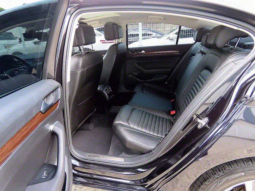 Volkswagen Passat - Vista 6