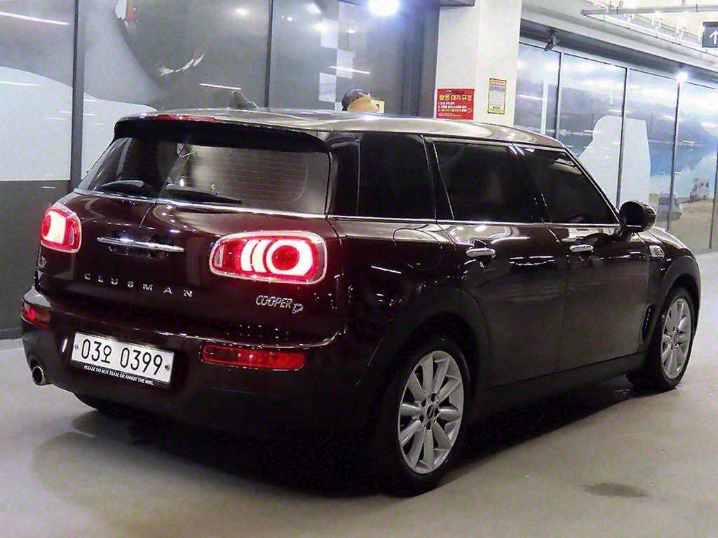 Mini Clubman - Vista 4