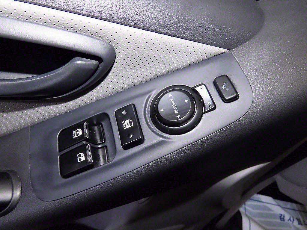 HYUNDAI Starex 2021 Gris - Importación desde Corea - HF Imports Iquique - Foto 14