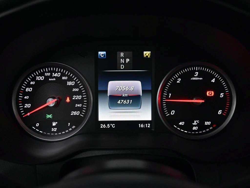 Mercedes Benz GLC Class - Vista 8