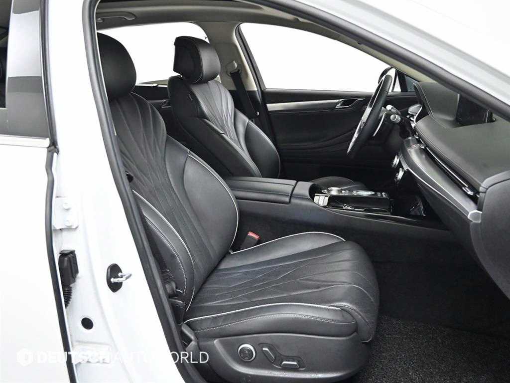 Genesis G80 - Vista 10