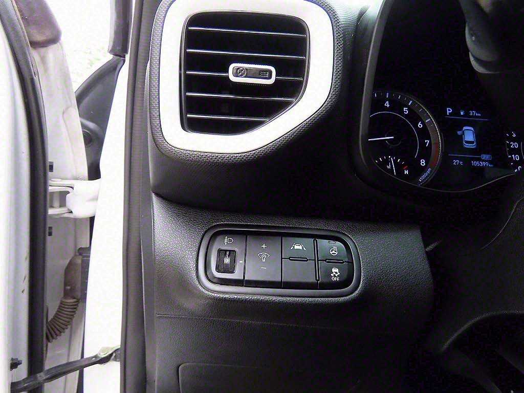 HYUNDAI Venue - Vista 12