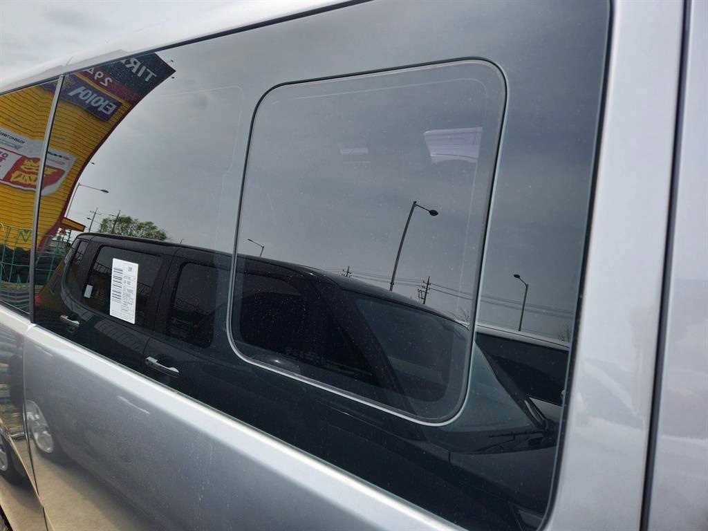 HYUNDAI Starex 2021 Gris - Importación desde Corea - HF Imports Iquique - Foto 15