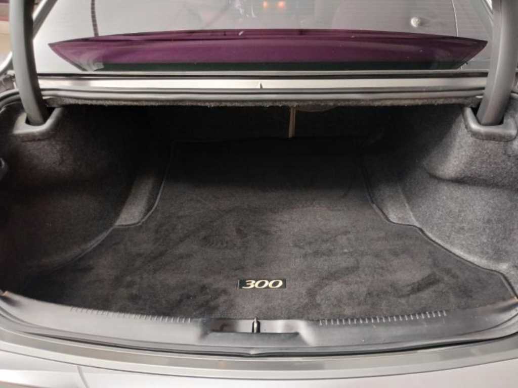 Chrysler 300C 2011 Gris - Importación desde Corea - HF Imports Iquique - Foto 18