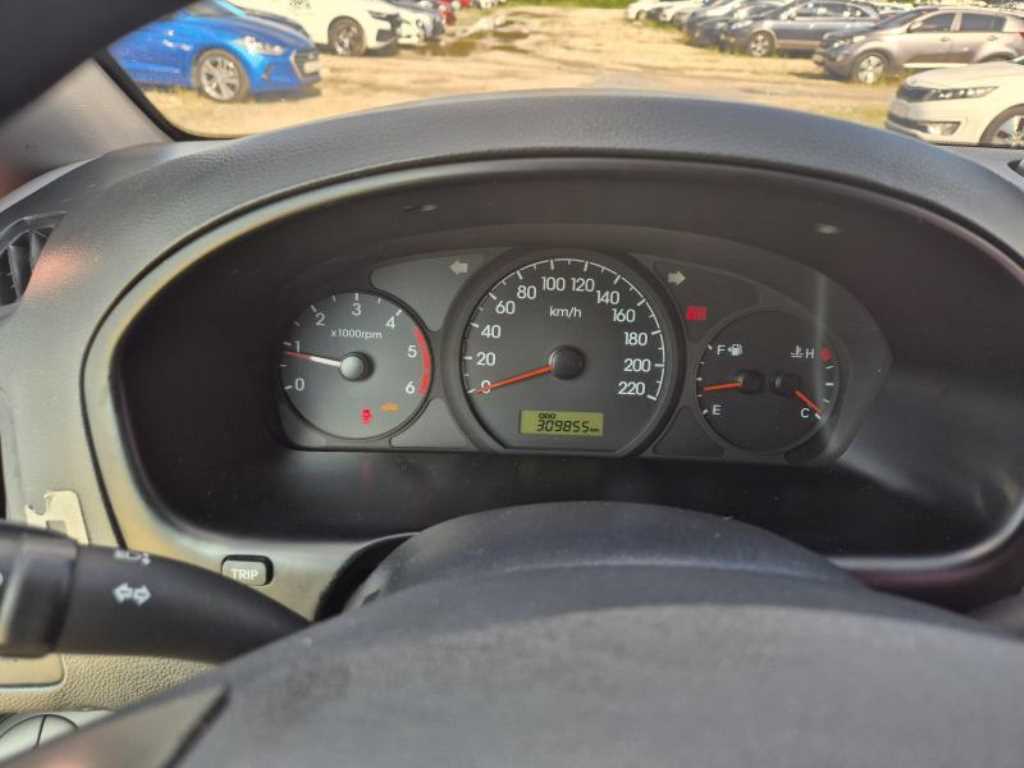 HYUNDAI Starex - Vista 9