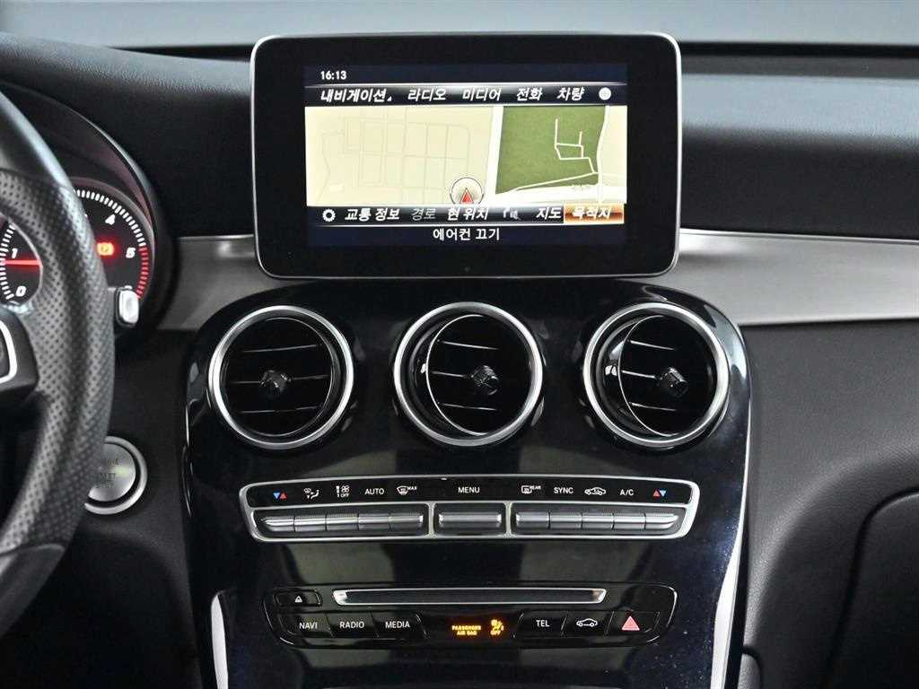 Mercedes Benz GLC Class 2018 Blanco - Importación desde Corea - HF Imports Iquique - Foto 14