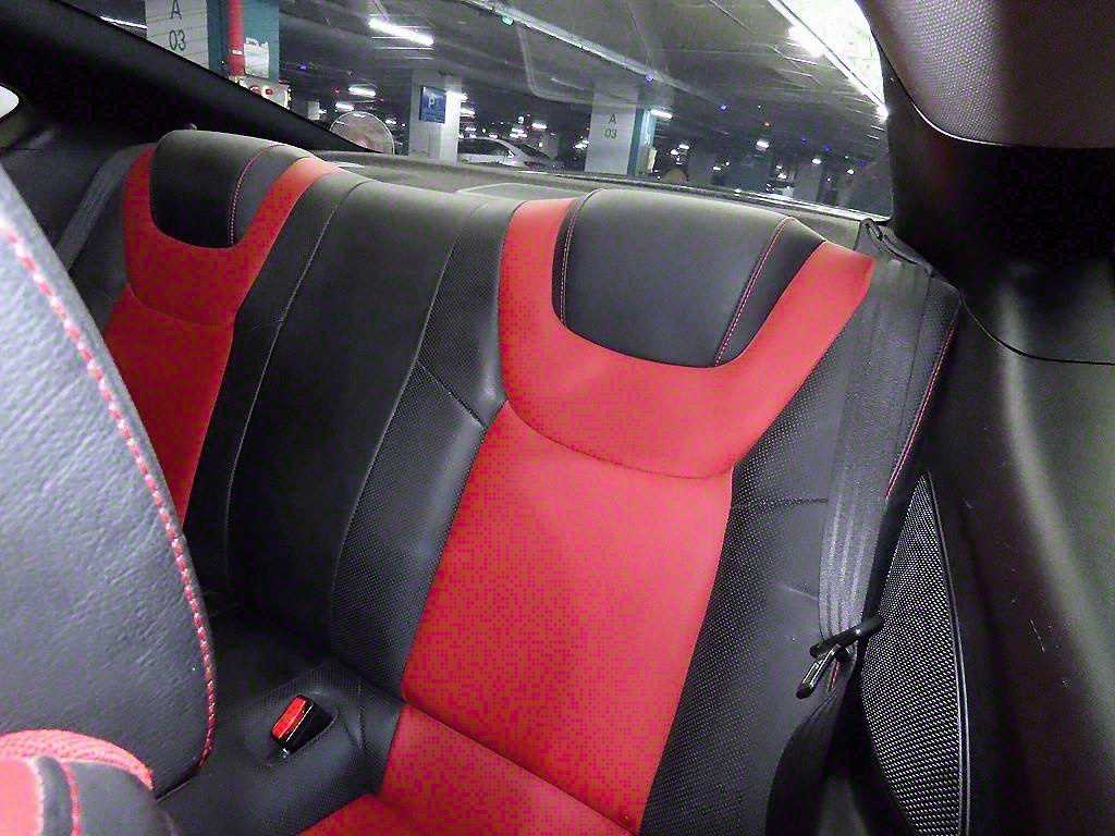 HYUNDAI Genesis - Vista 7