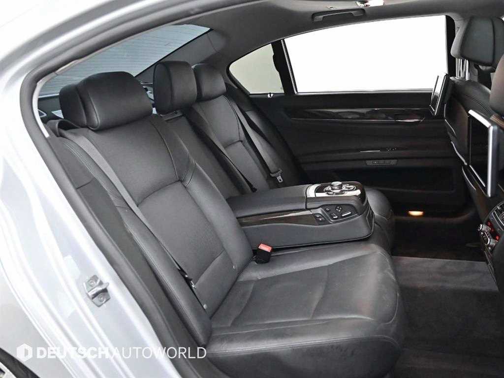 BMW 7 Series - Vista 12