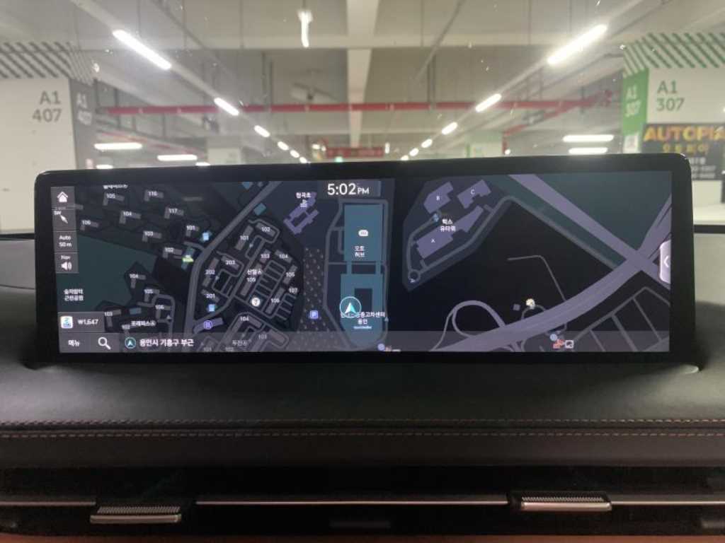 Genesis GV70 - Vista 8