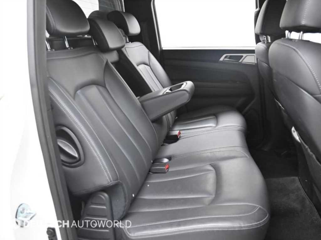 Ssangyong Rexton - Vista 11