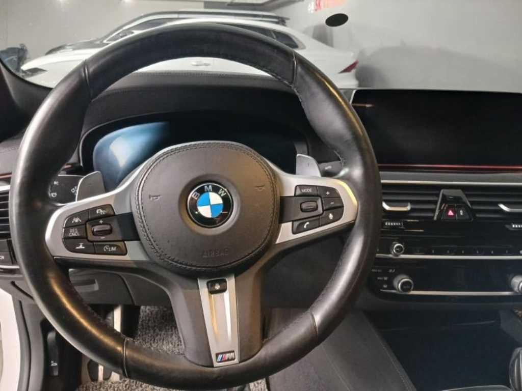 BMW 5 Series - Vista 11