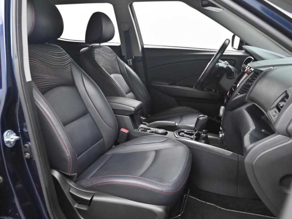 Ssangyong Tivoli 2016 Azul - Importación desde Corea - HF Imports Iquique - Foto 14