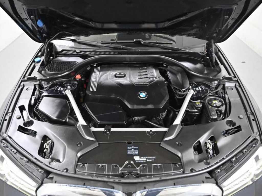 BMW 5 Series - Vista 6