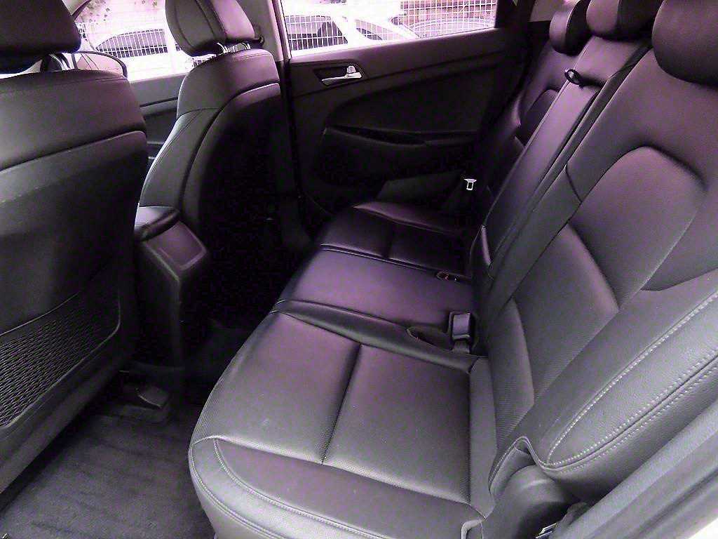 HYUNDAI Tucson - Vista 7