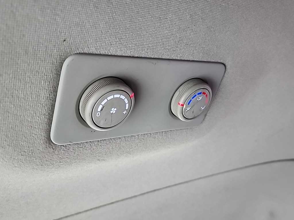 HYUNDAI Starex 2017 Blanco - Importación desde Corea - HF Imports Iquique - Foto 13