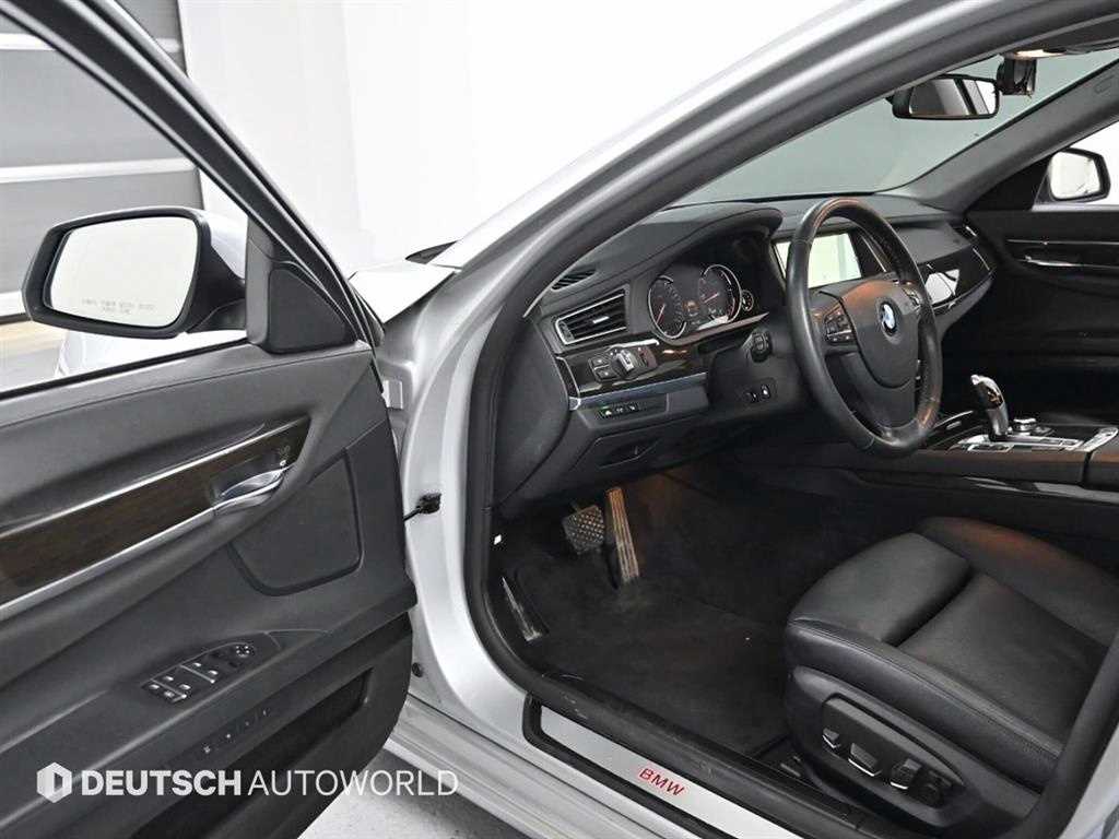 BMW 7 Series - Vista 11