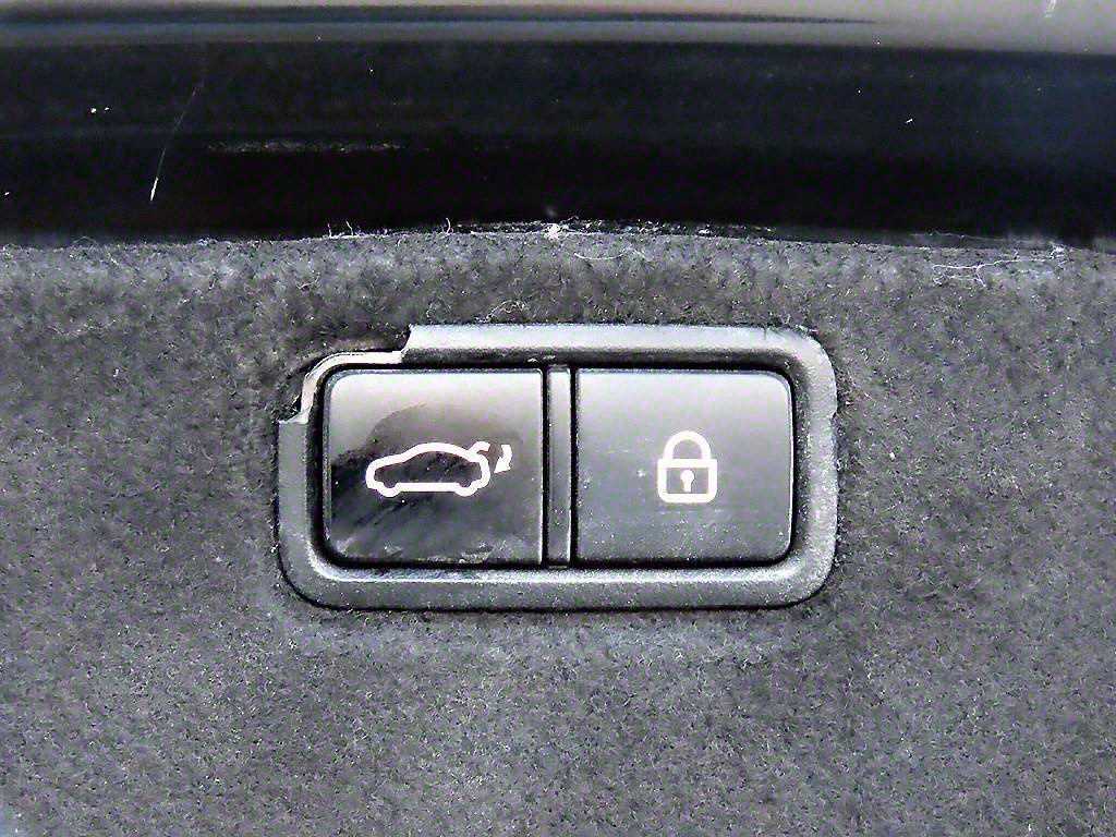 Genesis G80 2018 Negro - Importación desde Corea - HF Imports Iquique - Foto 16