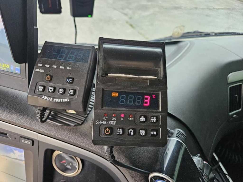 medium and large cargo truck 2018 Blanco - Importación desde Corea - HF Imports Iquique - Foto 14