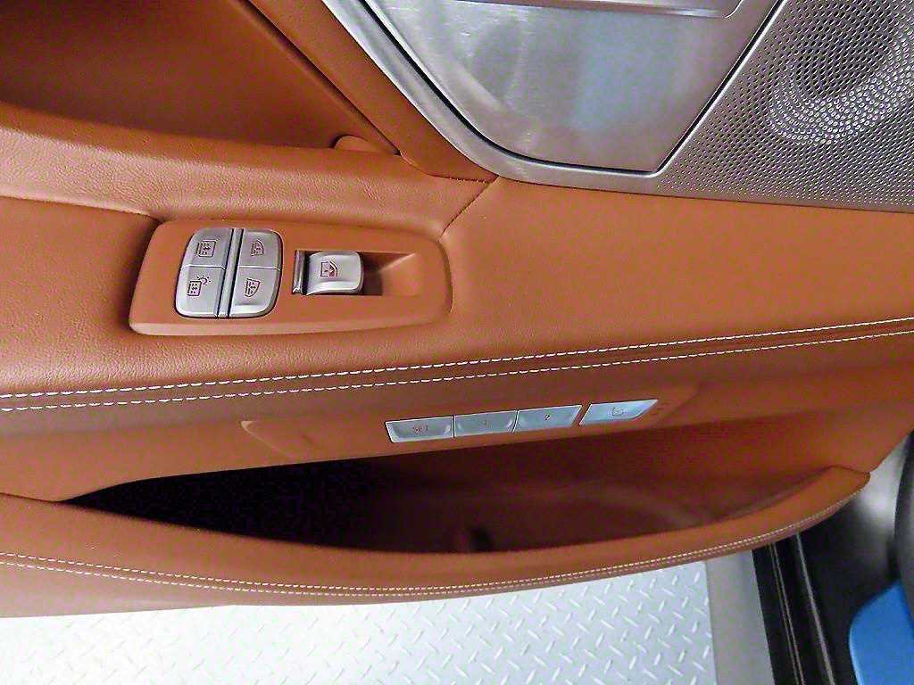 BMW 7 Series - Vista 12